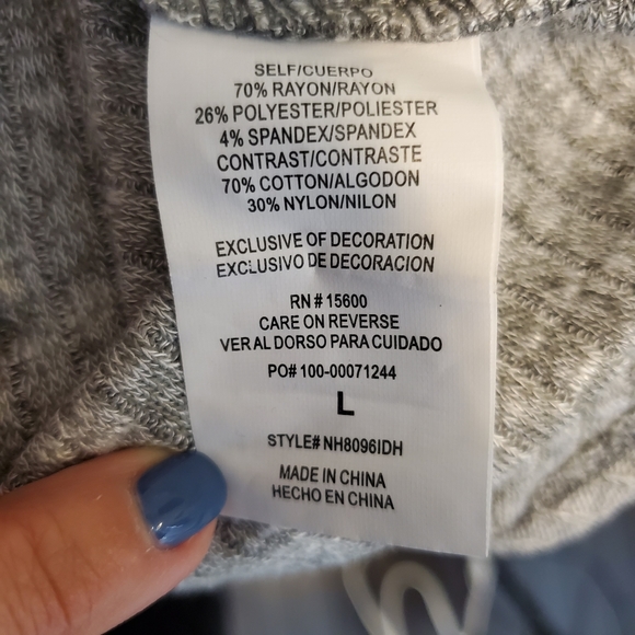 Lace & Crochet Knit Top - Picture 6 of 7